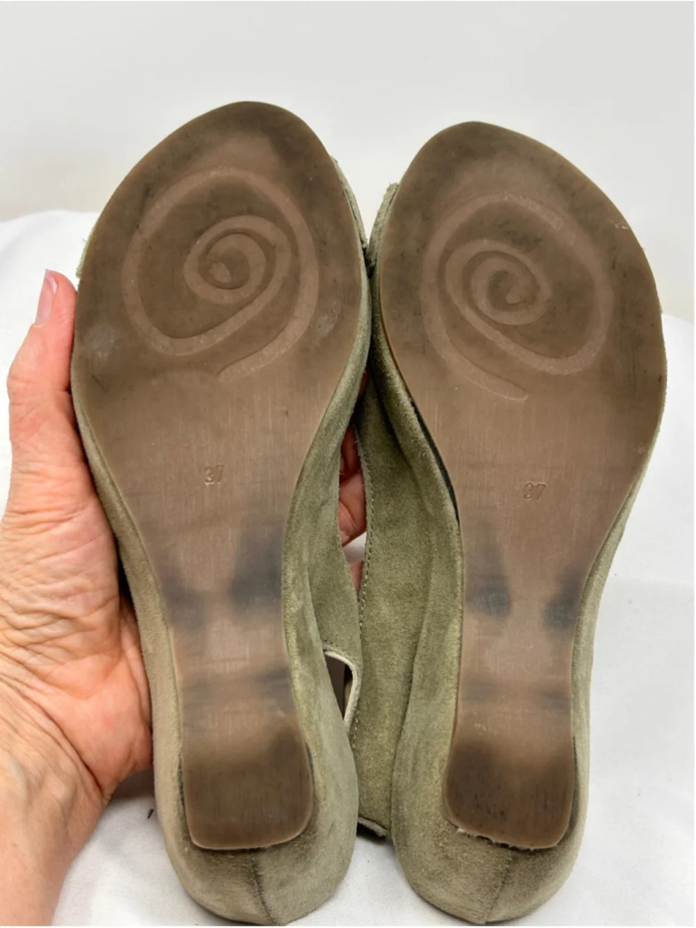 Khrio Olive Suede Leather Peep Toe Wedge Sandals Size 37